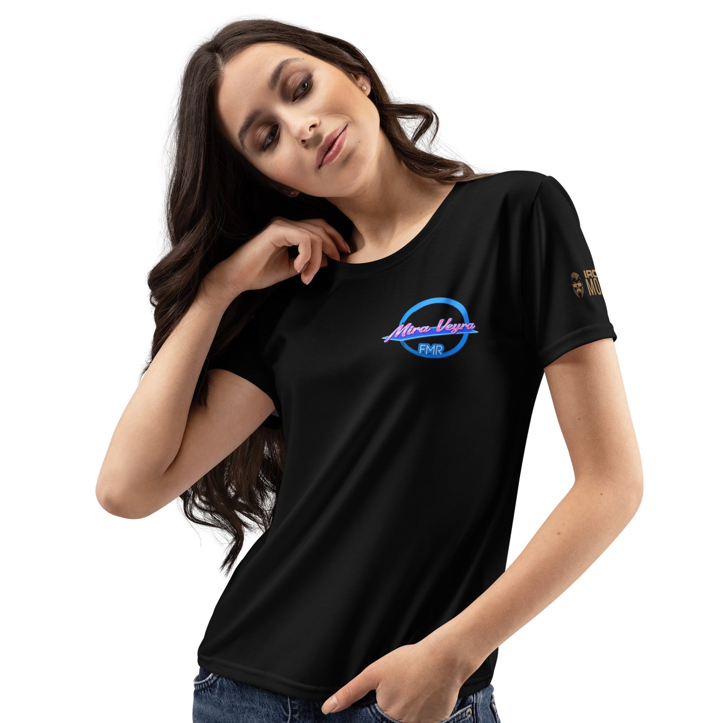 Weißes Damen T-Shirt von Sportswear Iron Monkey 23 mit All-Over-Print und Rundhalsausschnitt, vorne links sichtbar.