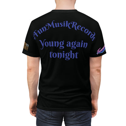 Unisex T-Shirt von Printify mit Grace Holloway Team Funmusik Radio Design, aus Polyester, bequemes Shirt und Pullover Style.