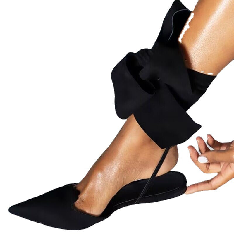 IM23 Ankle Strap Sandal | Spitze Zehenpartie, Knöchelriemen, Flachabsatz – Black & Red, EU 35–43