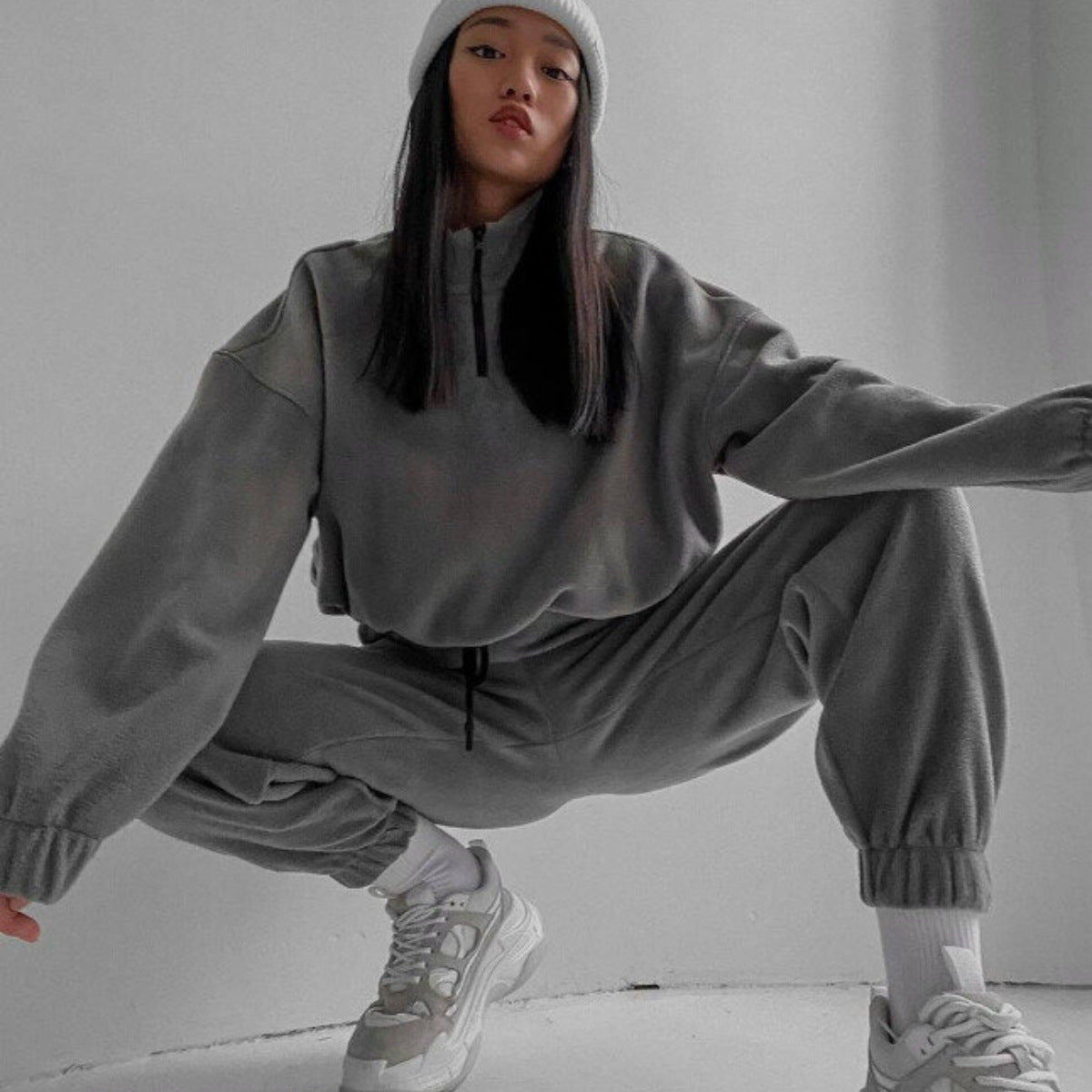 Premium Stand Collar Hoodie-Set Damen 2-teilig – Loose Fit Zipper Kapuzenpullover & Hose - Sportswear Iron Monkey 23