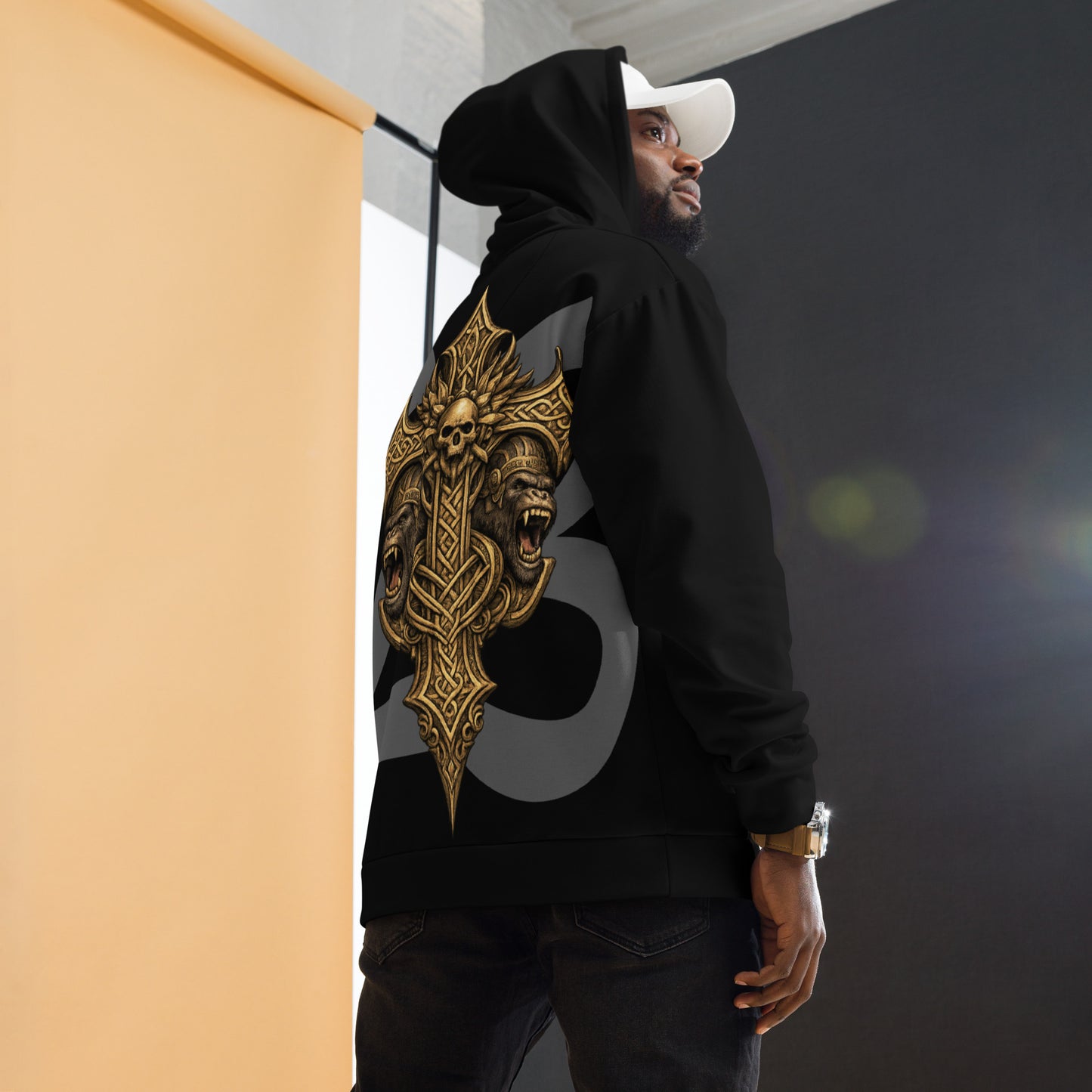 Unisex Hoodie von Sportswear Iron Monkey 23, weiß mit All-over-Print, recyceltes Material, Fleece-Innenseite, EU-Produktion