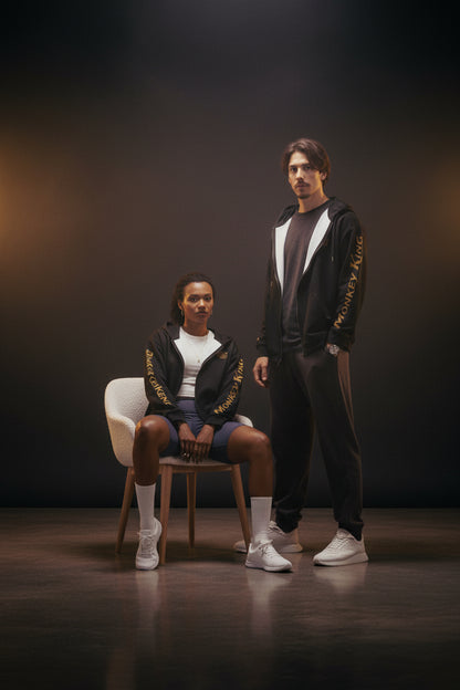 Unisex Zip-Hoodie von Sportswear Iron Monkey 23, recycelt, all-over-Print, weiß, nachhaltiges Shirt oder Pullover.
