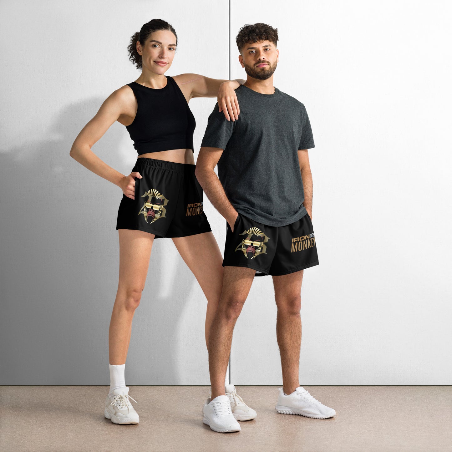 Sportliche Unisex-Shorts von Sportswear Iron Monkey 23 mit All-over-Print, schnelltrocknend und UV-Schutz UPF50+ in Weiß