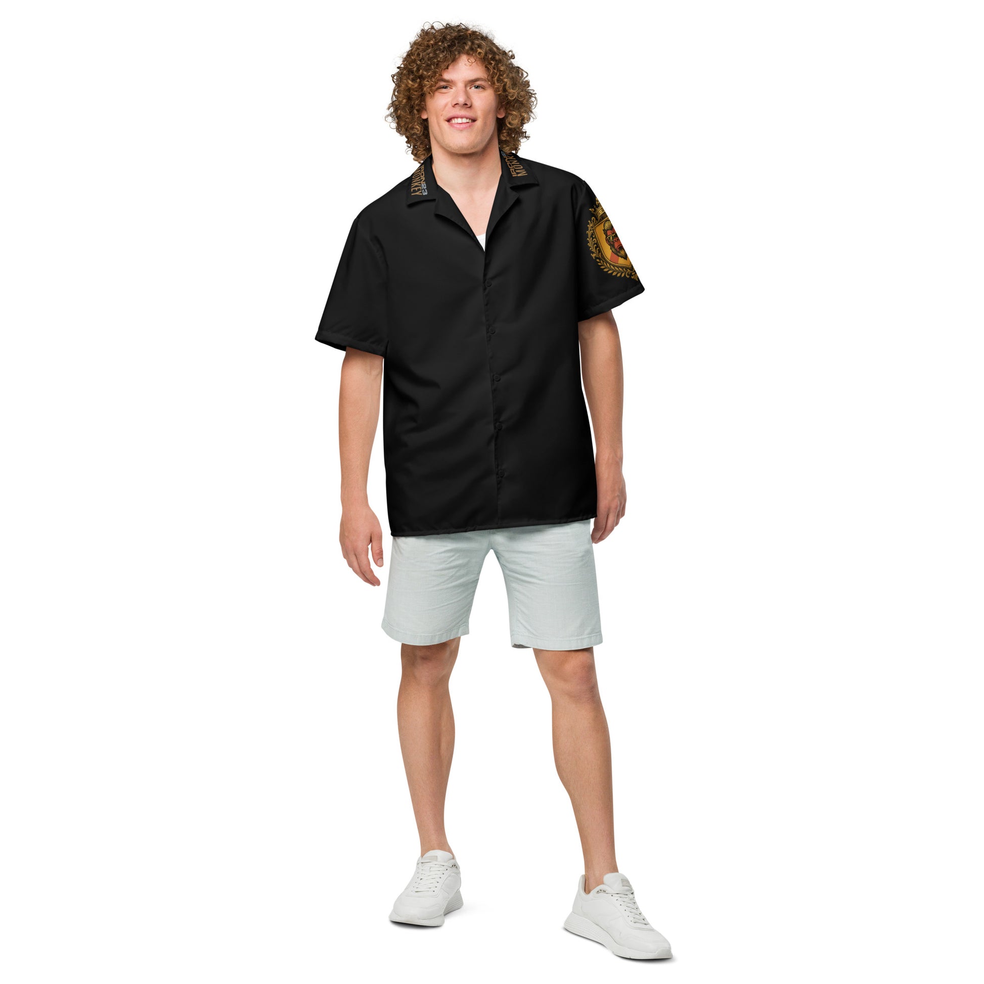 Unisex Hemd von Sportswear Iron Monkey 23 mit Allover-Print, atmungsaktiv, recyceltes Material, weiß, mit Knopfleiste und UV-Schutz.