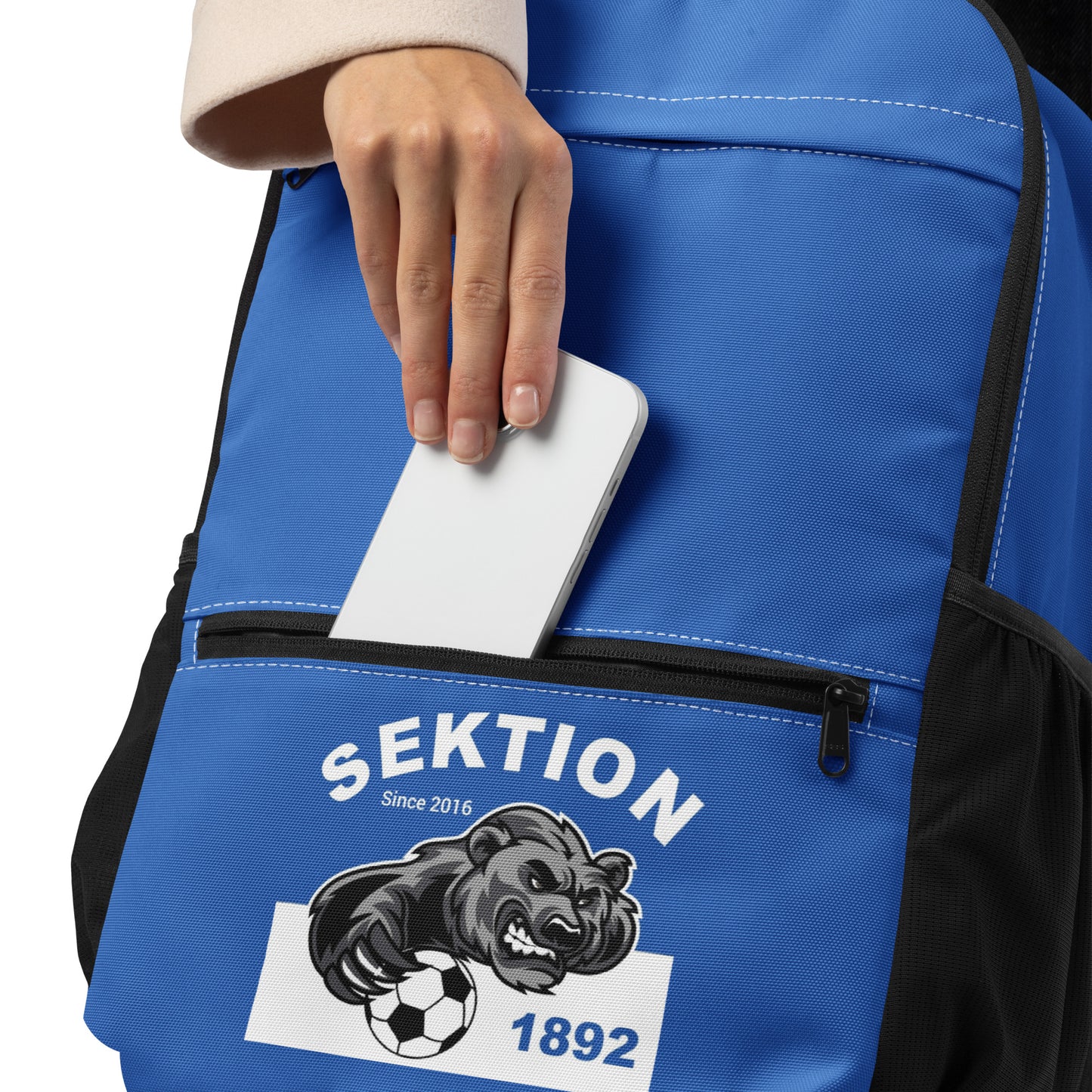Allzweck-Rucksack von Sportswear Iron Monkey 23 mit Allover-Print in Weiß, vielseitiger Rucksack mit zahlreichen Fächern.