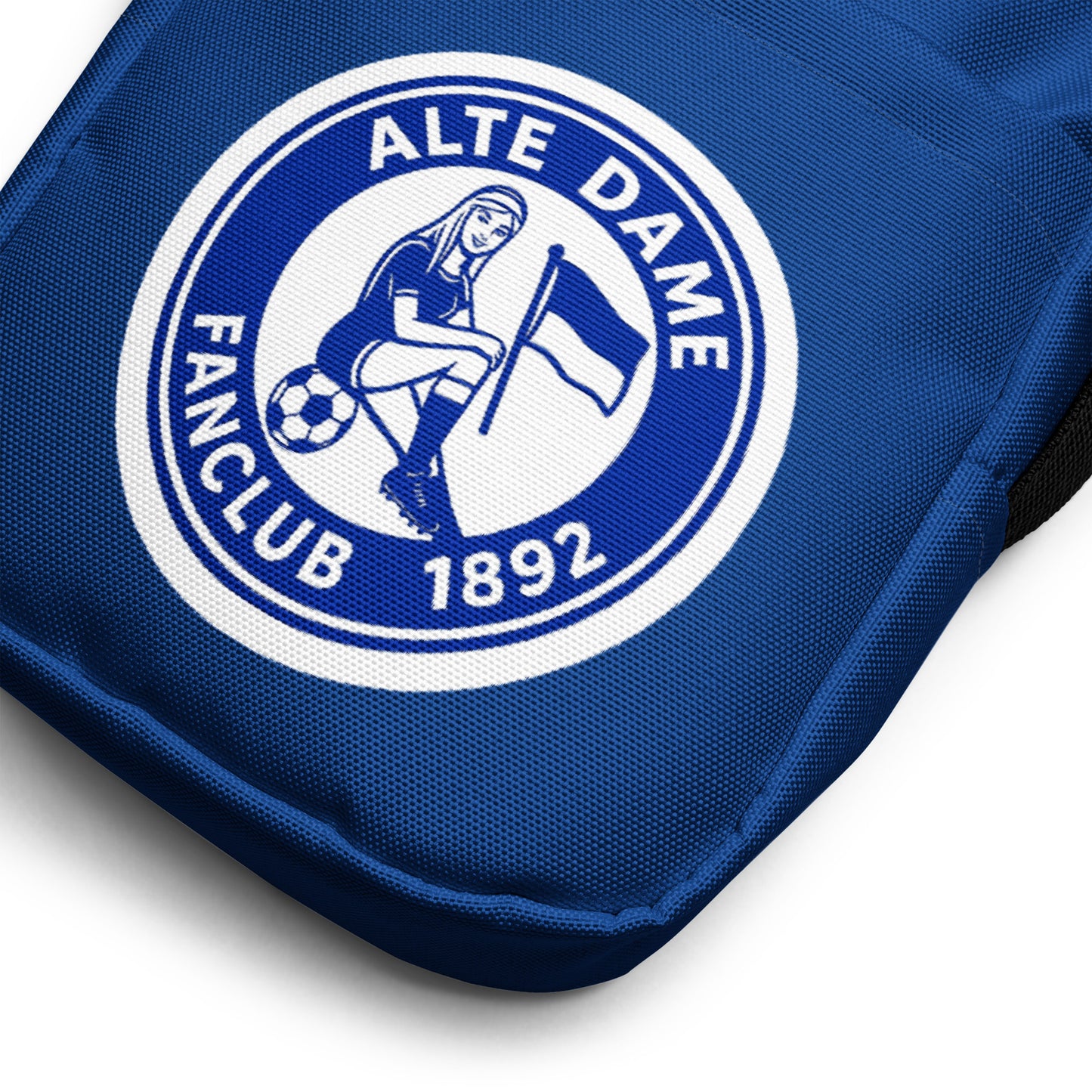 Nützliche Umhängetasche von Sportswear Iron Monkey 23 mit Fanclub Alte Dame 1892 All-over-Print, weiß, Accessoire