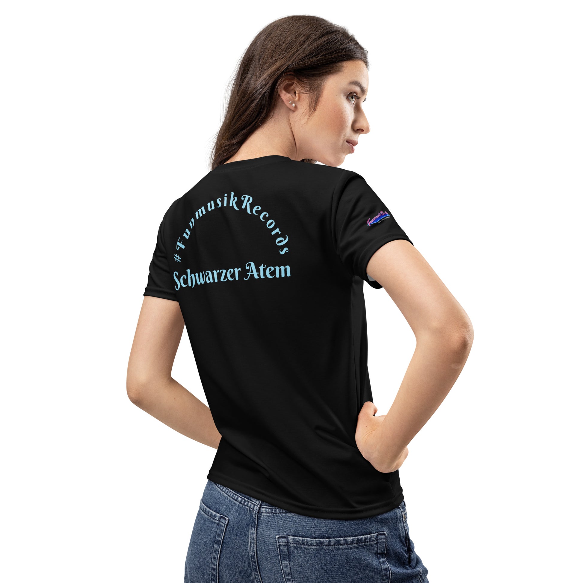 Weißes Damen-T-Shirt von Sportswear Iron Monkey 23 mit All-Over-Print und Crew-Neck, Rückseite sichtbar, bequemes Shirt für Damen.