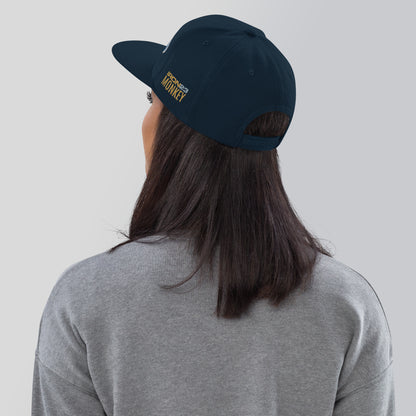 Klassische dunkelblaue Snapback-Cap von Sportswear Iron Monkey 23 mit Alte Dame 1892 Logo, modisches Accessoire für Sport und Freizeit