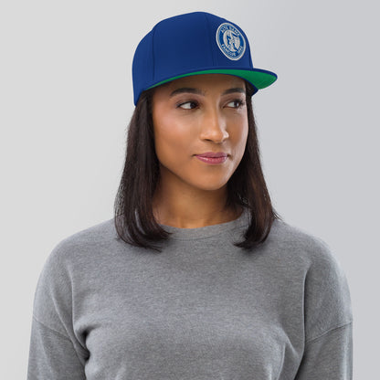 Klassische royalblaue Snapback-Cap von Iron Monkey 23 mit Alte Dame 1892 Logo, modisches Accessoire für Sport und Freizeit