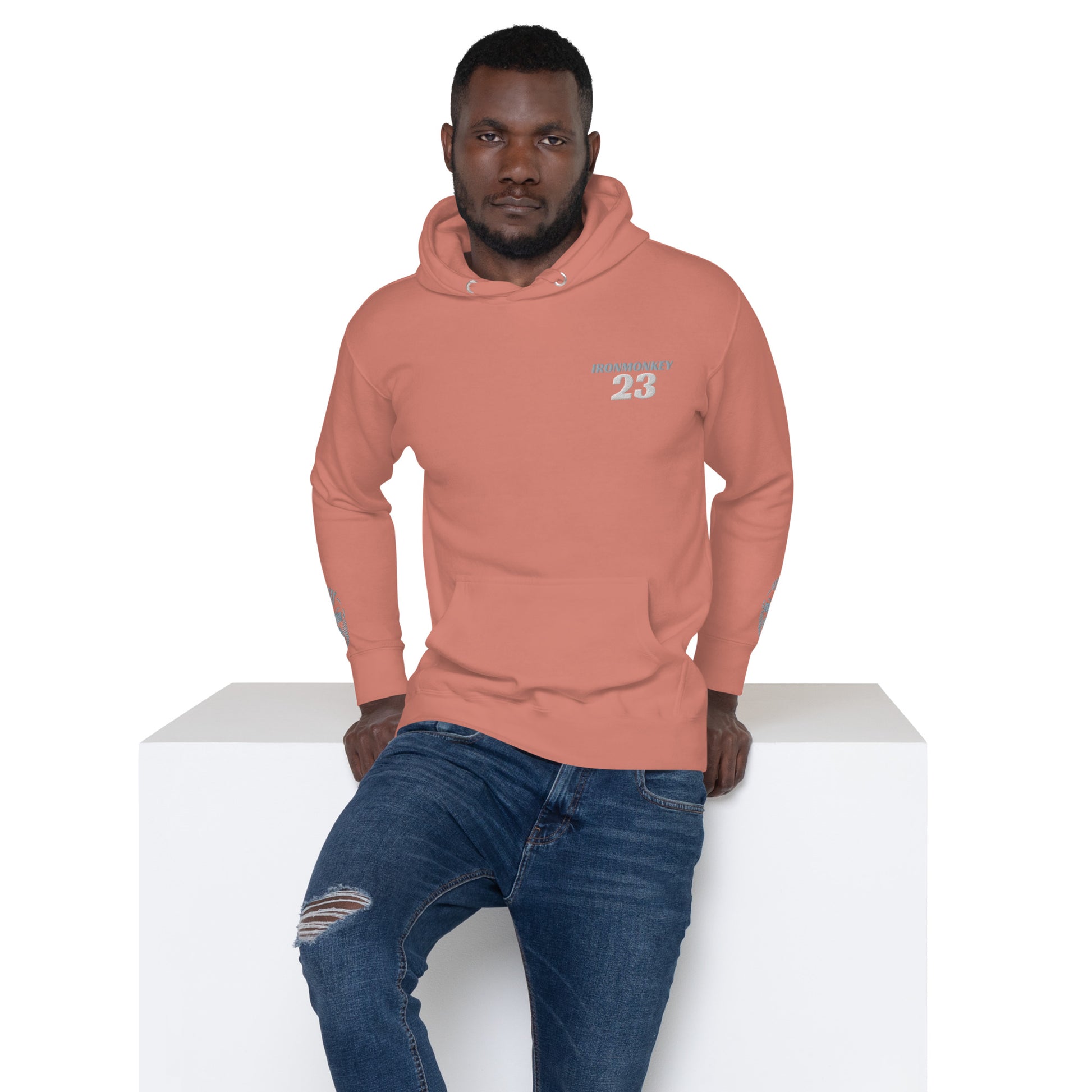 Unisex SoftTouch Premium Hoodie aus 100% Baumwolle von Sportswear Iron Monkey 23 in Dusty Rose, Vorderansicht