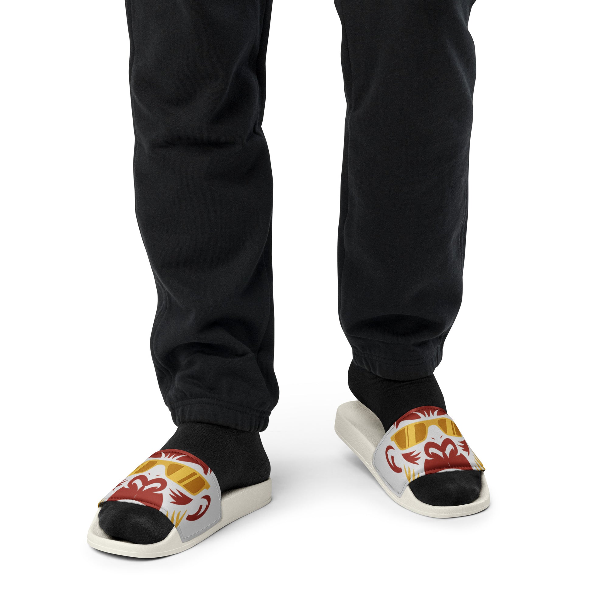 Herren Badeslides mit Print, gepolsterter Riemen und PU-Sohle von Sportswear Iron Monkey 23, weiße Sandalen, vorne sichtbar