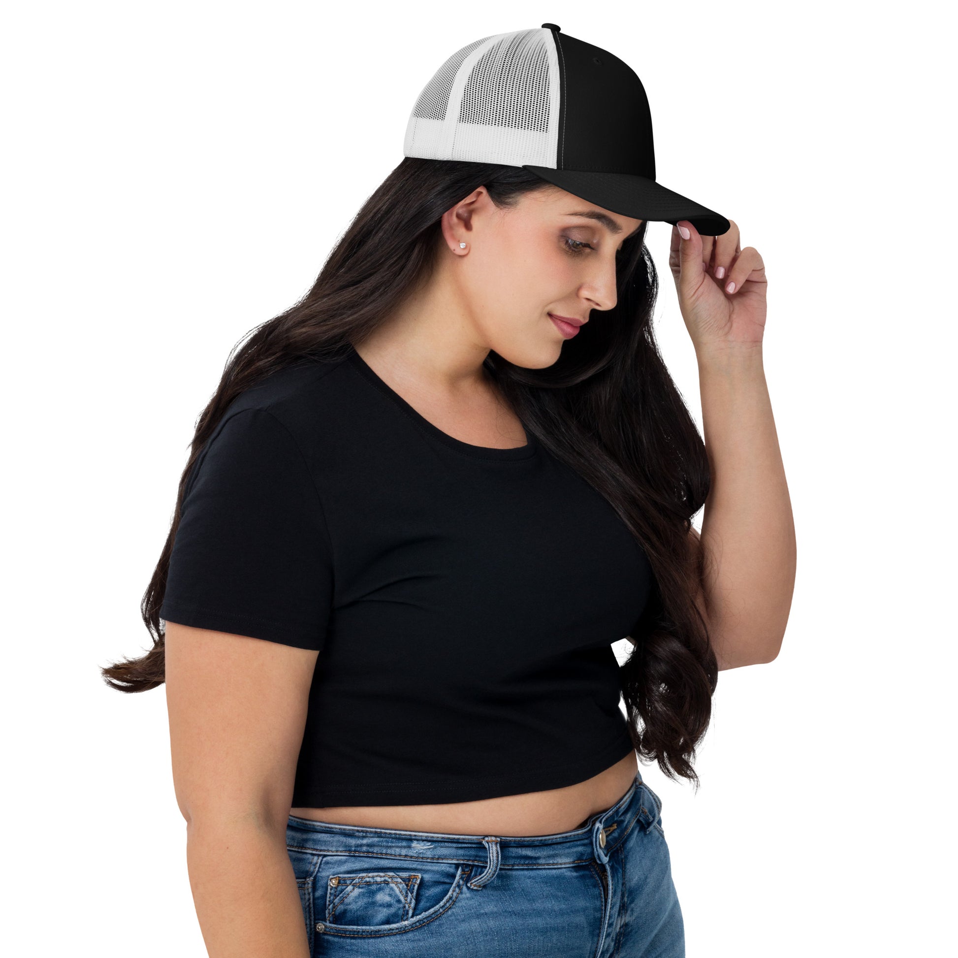 Retro Trucker-Cap von Sportswear Iron Monkey 23 in Schwarz und Weiß mit Mesh-Front, seitlicher Ansicht.