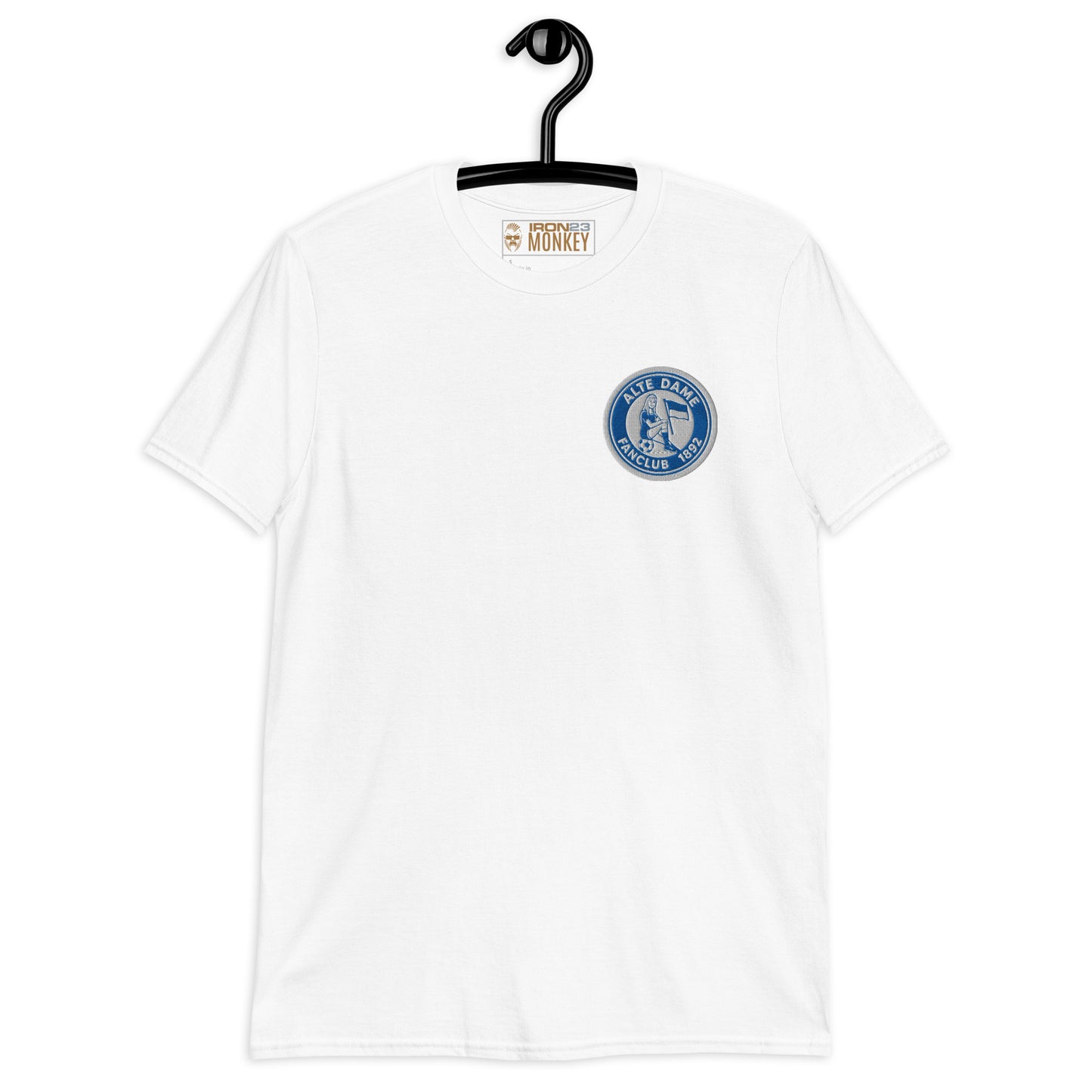 Weißes unisex T-Shirt von Sportswear Iron Monkey mit Fanclub Alte Dame 1892 Design, weiches Material, vorne sichtbar.