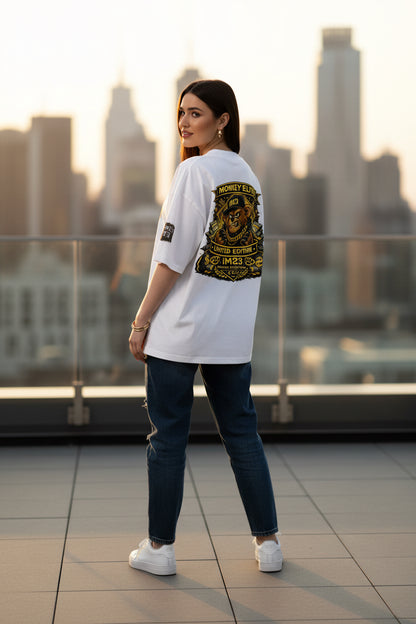 Unisex Bio-T-Shirt von Sportswear Iron Monkey 23, oversized, weiß, mit breitem Kragen aus nachhaltiger Baumwolle, Rückenansicht.